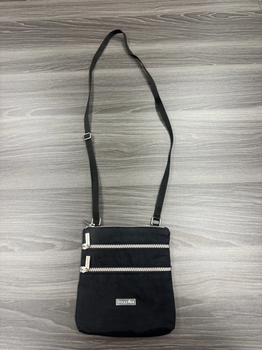 Baggallini Triple Zip Crossbody Bag Black Nylon Travel Organizer